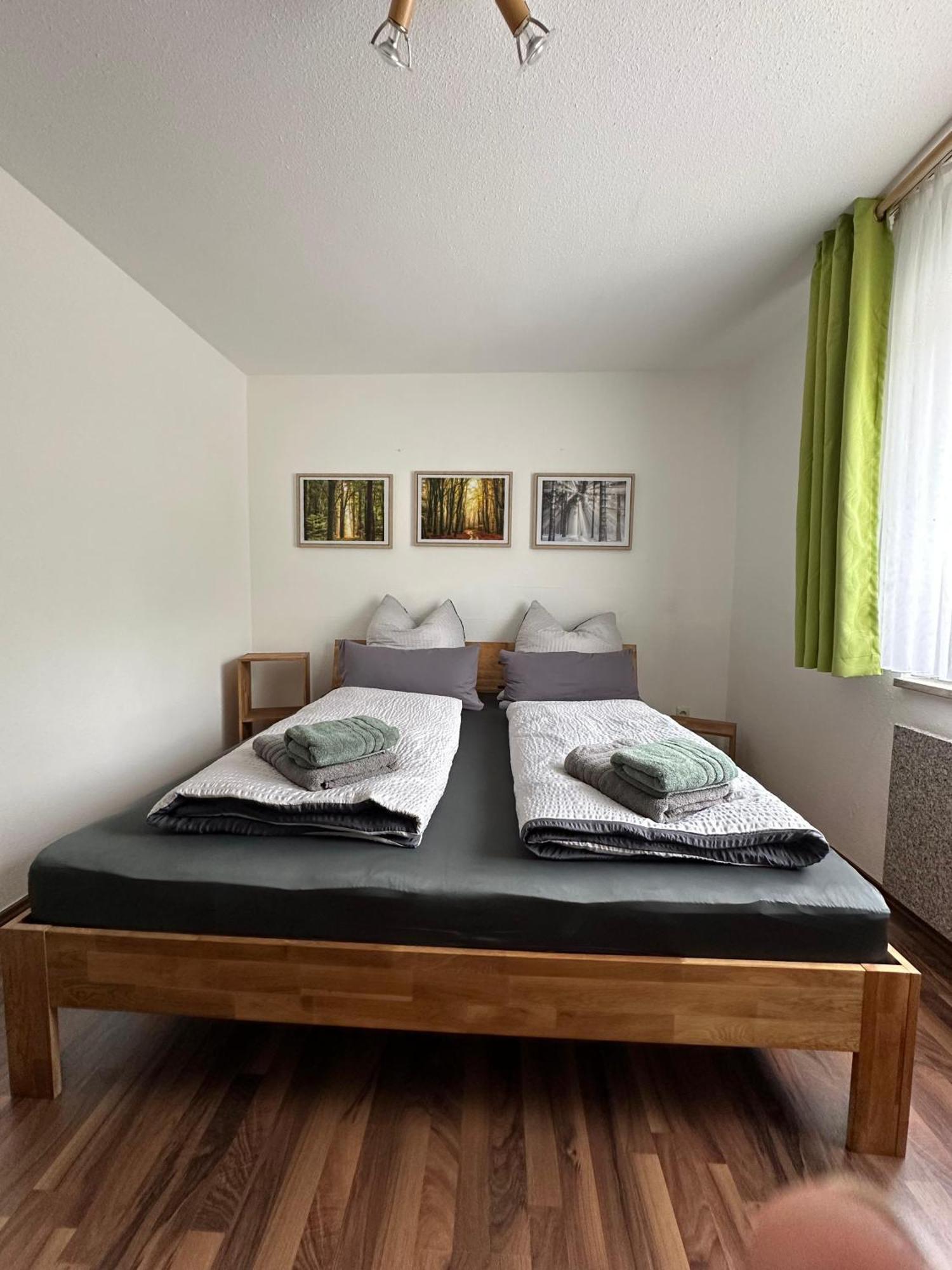 Ferienwohnung Mecarda In ザンクト・エングルマール エクステリア 写真